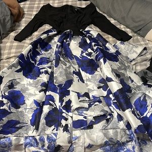 3/4 length dress with blue rose design and tie in front or back
